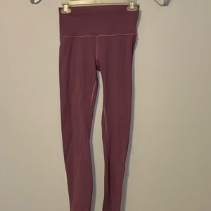 Lululemon Wonder Under Hi-Rise 7/8 tight (Full-On-Luxtreme 25")